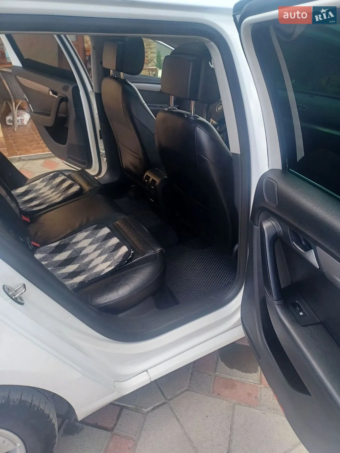 2011 Volkswagen Passat - мініатюра 28