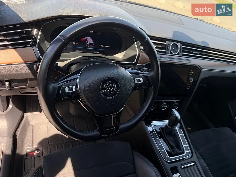 Volkswagen Passat 2018 VIN WVWZZZ3CZJE197497 фото оголошення 25 з 90