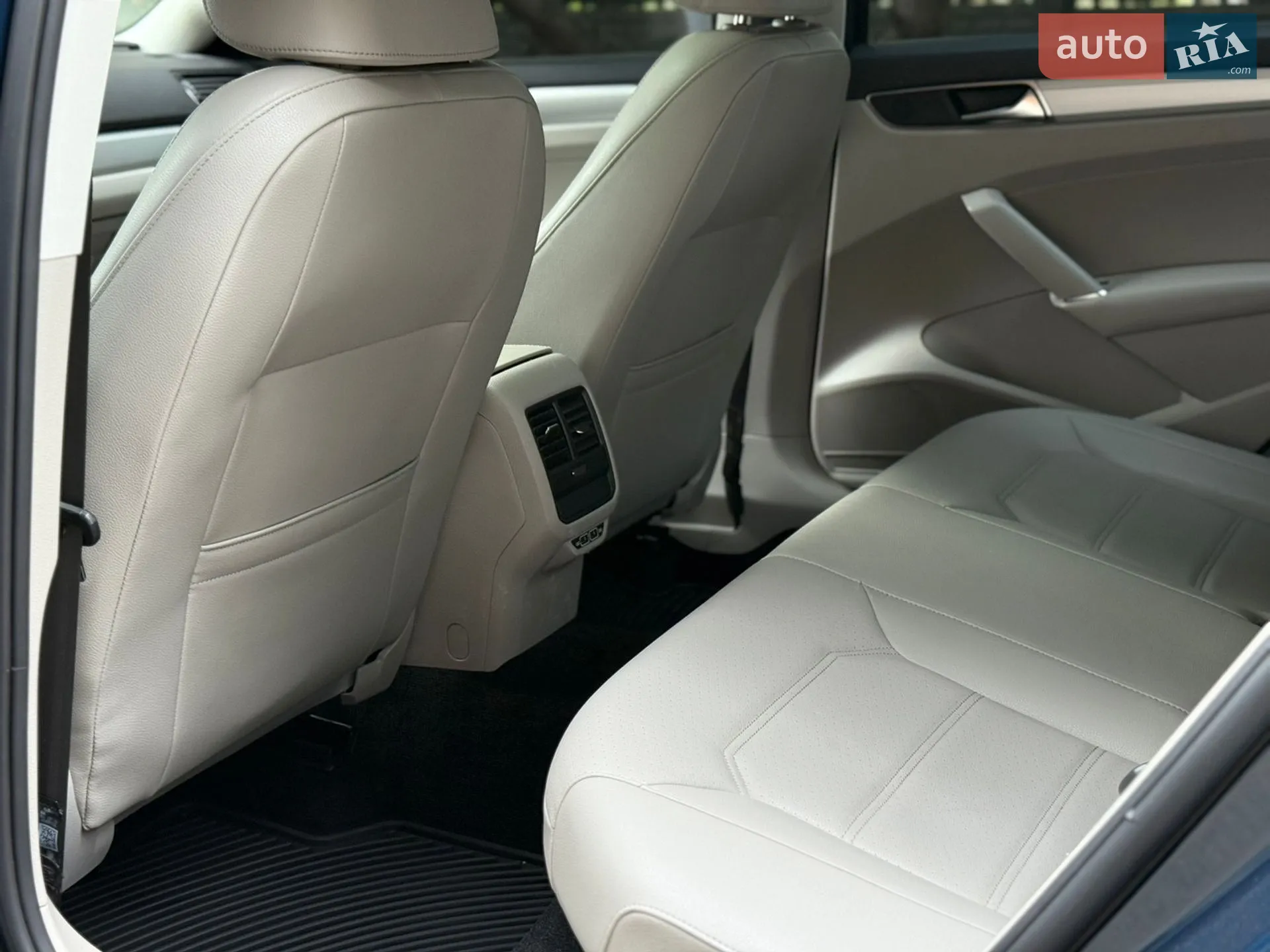 2018 Volkswagen Passat - мініатюра 30