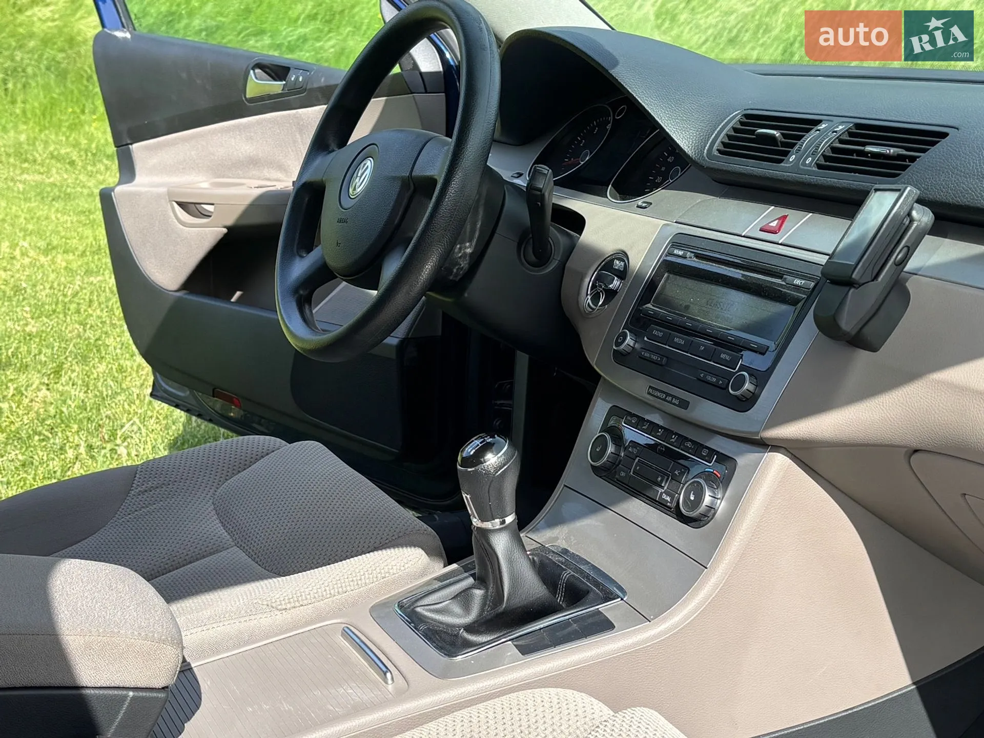2010 Volkswagen Passat - мініатюра 12