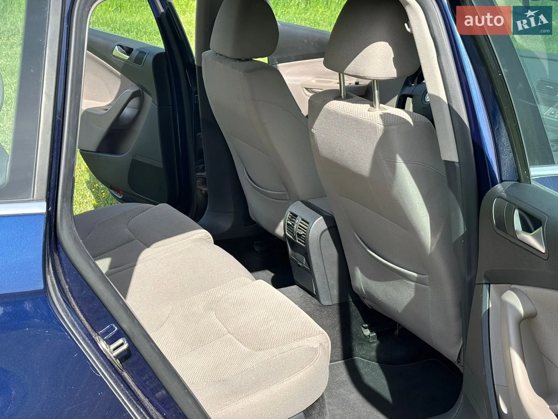 2010 Volkswagen Passat - мініатюра 14