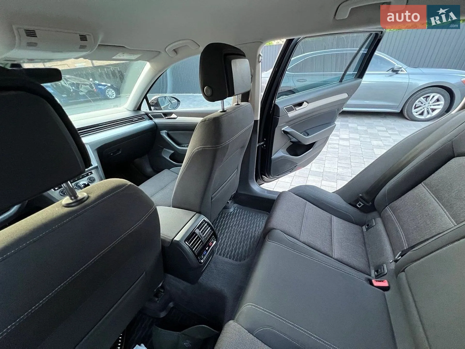 2016 Volkswagen Passat - мініатюра 16