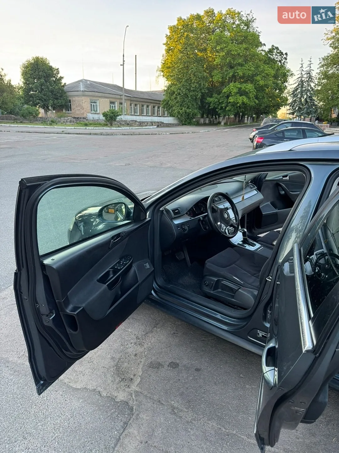 2010 Volkswagen Passat - мініатюра 4