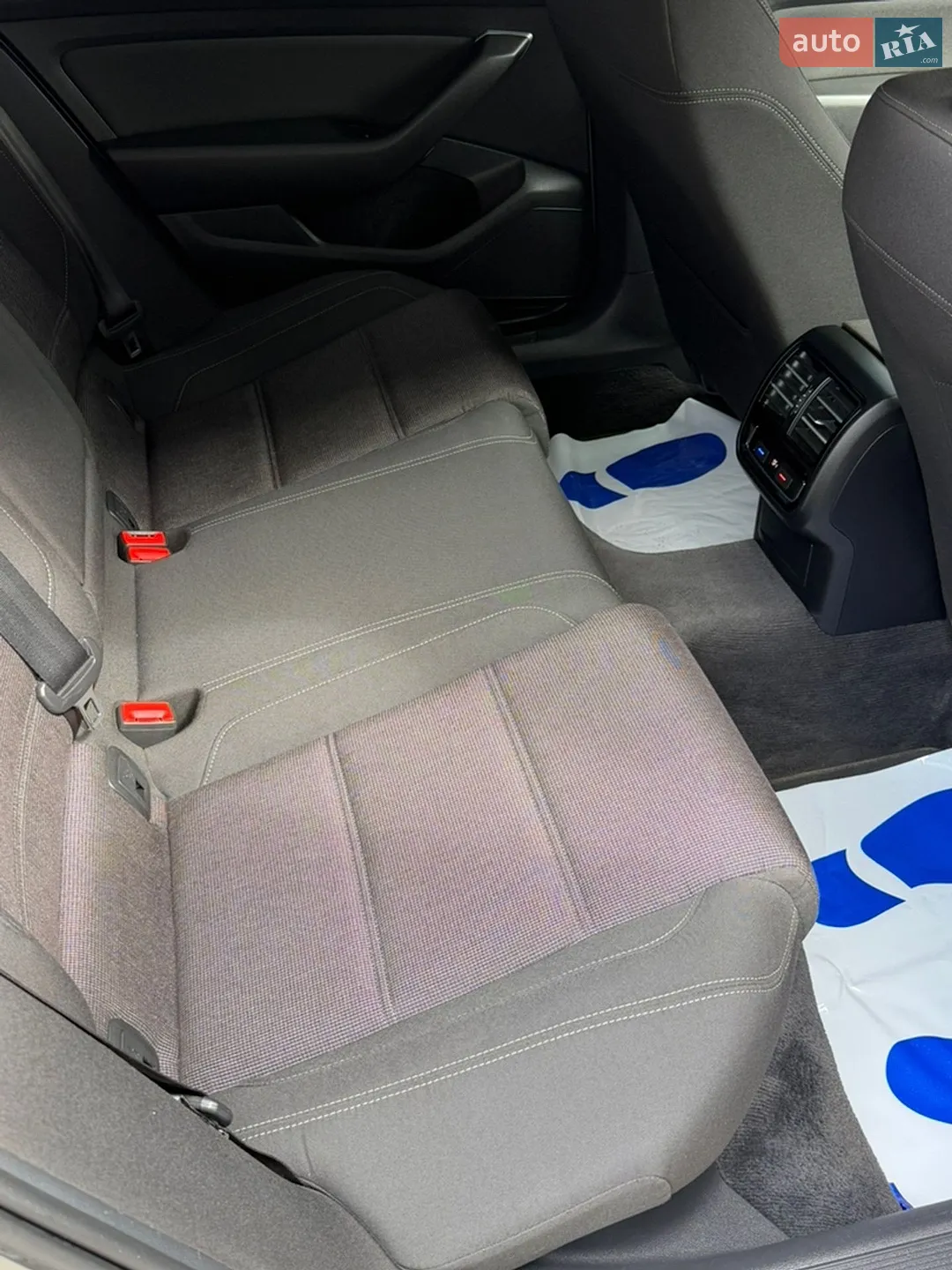2015 Volkswagen Passat - мініатюра 9