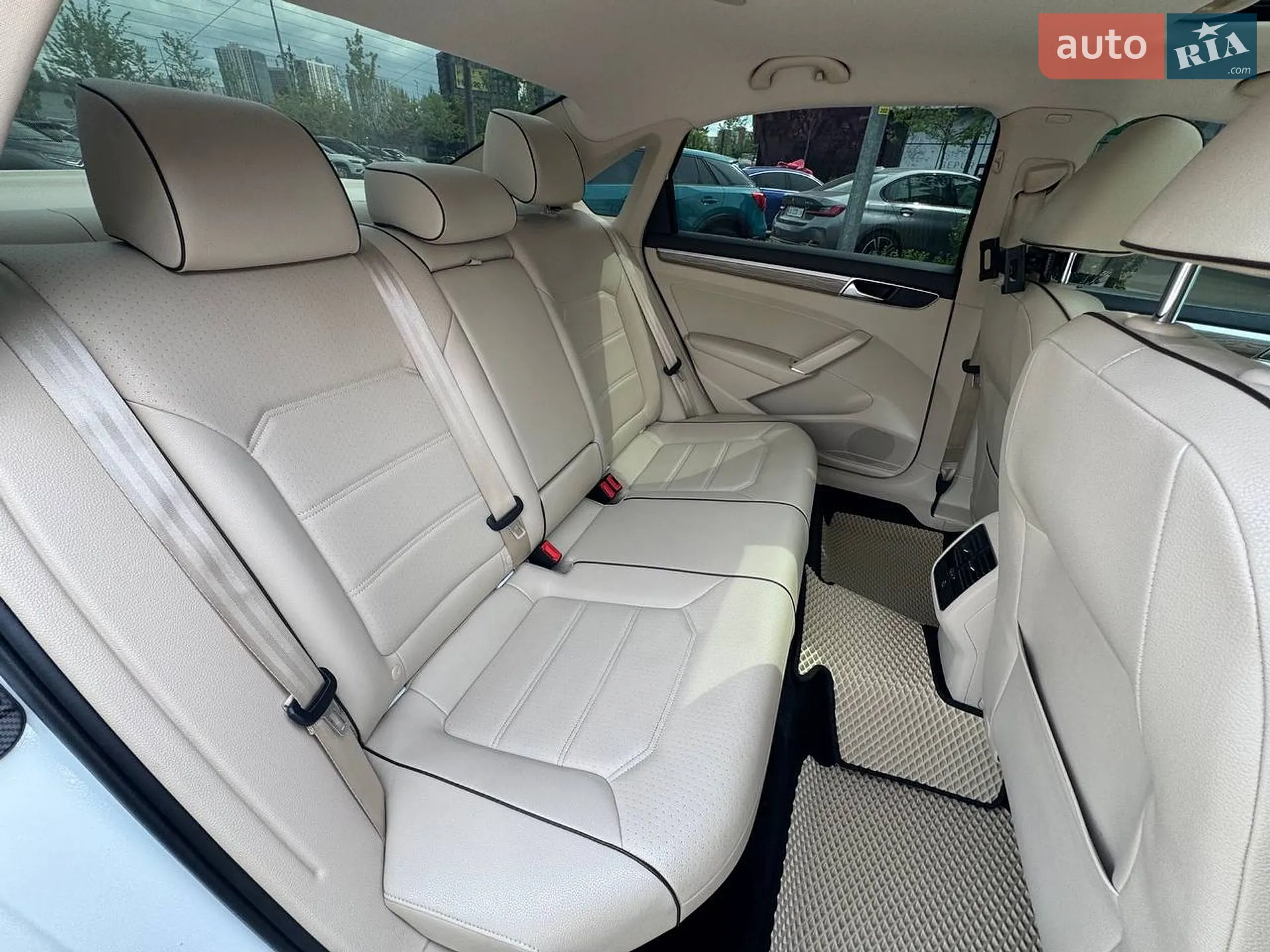 2018 Volkswagen Passat - мініатюра 12