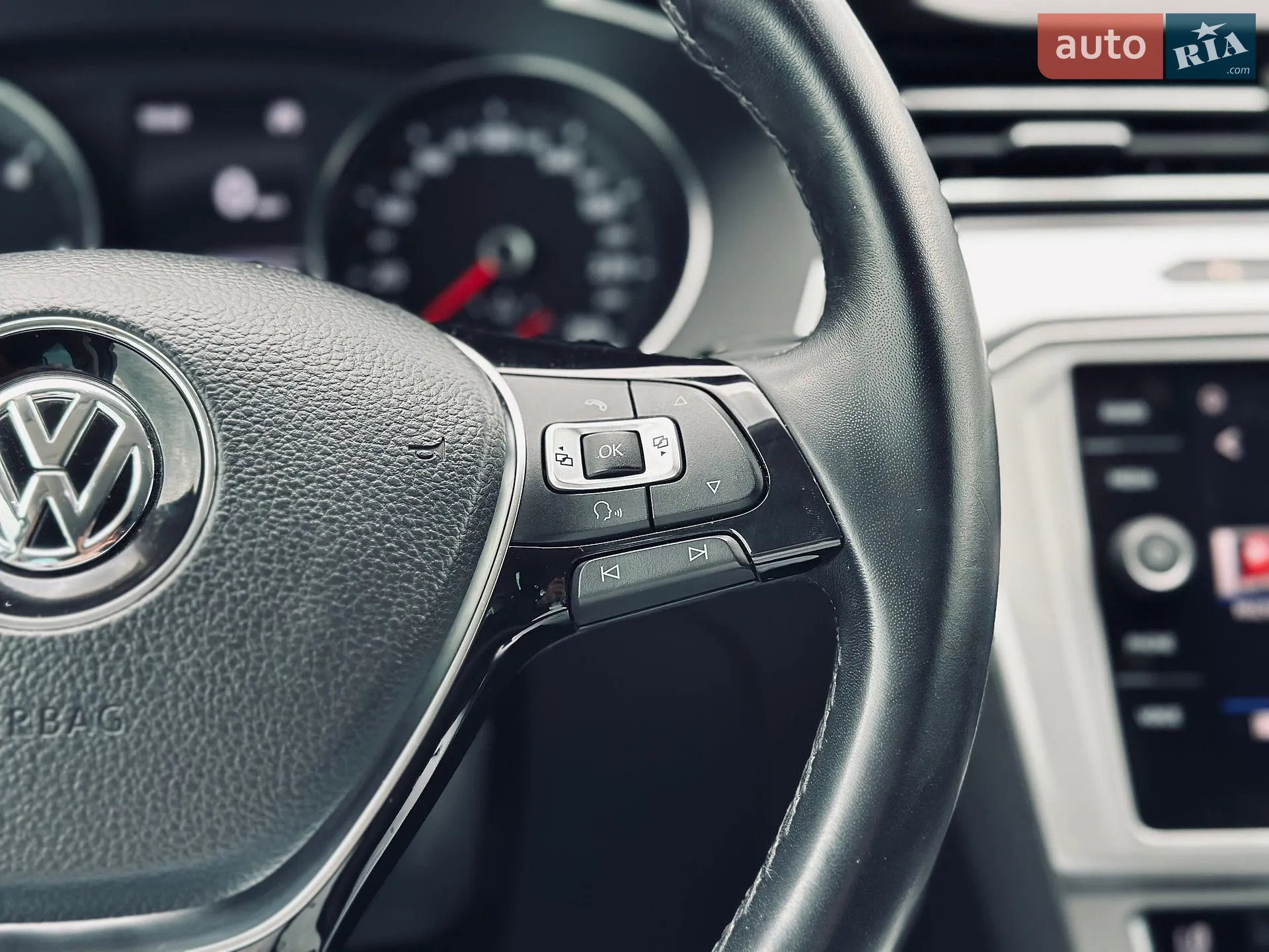 2018 Volkswagen Passat - мініатюра 42
