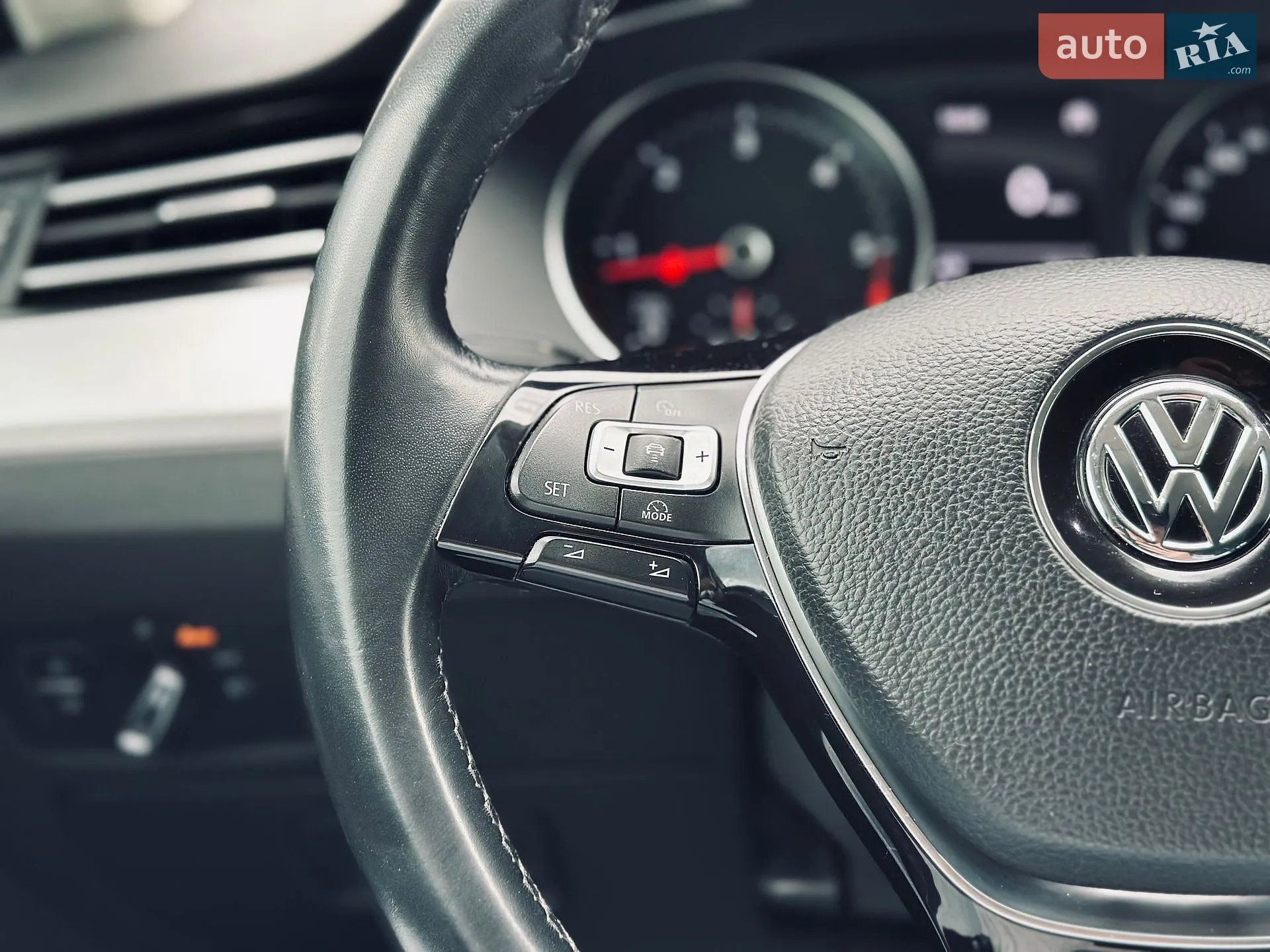 2018 Volkswagen Passat - мініатюра 43
