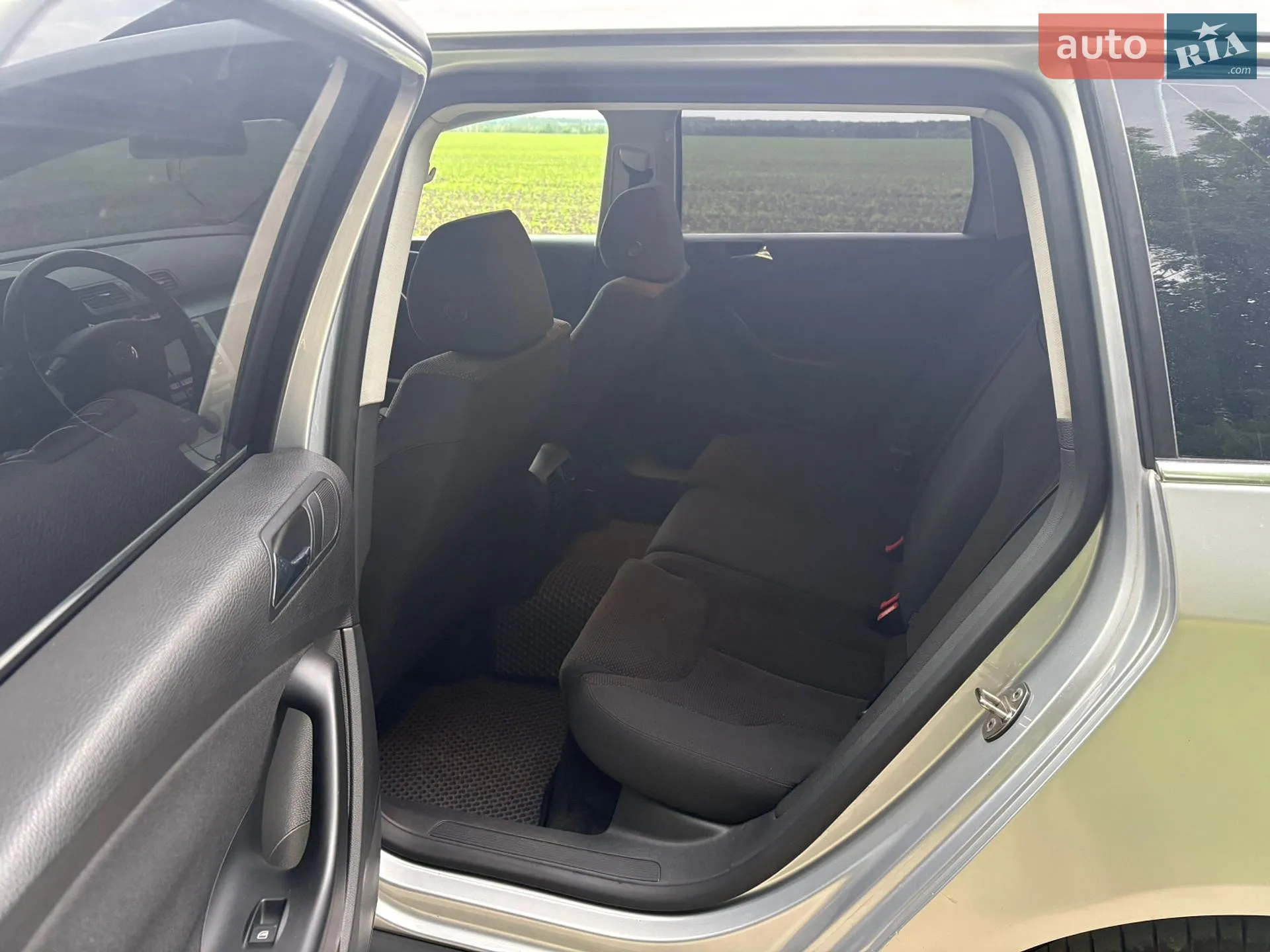 Volkswagen Passat 2007 VIN WVWZZZ3CZ8E007064 фото оголошення 10 з 22