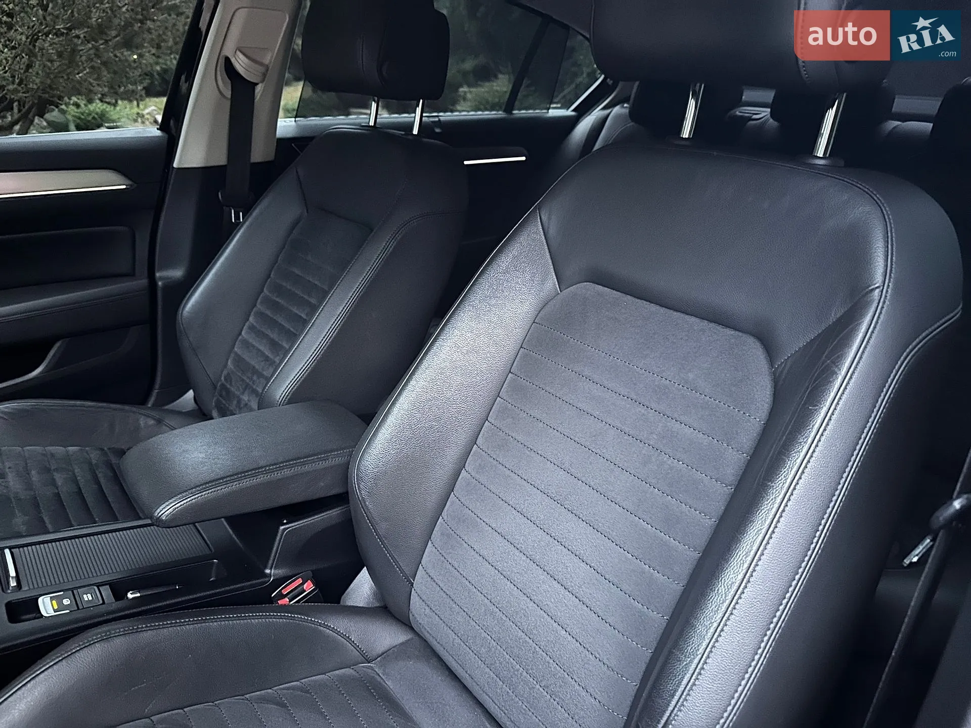 2017 Volkswagen Passat - мініатюра 28
