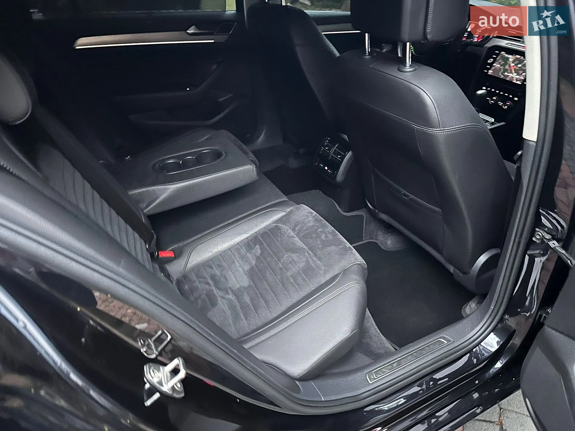 2017 Volkswagen Passat - мініатюра 42