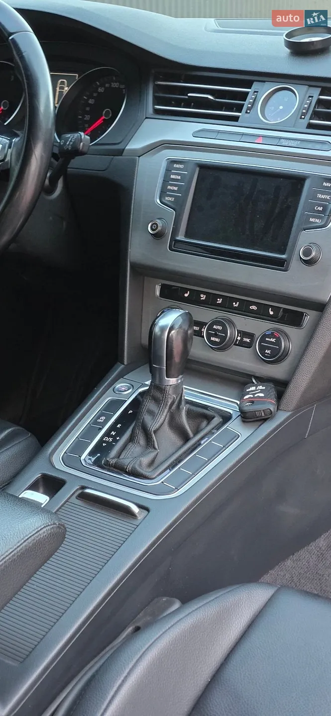 2015 Volkswagen Passat - мініатюра 35