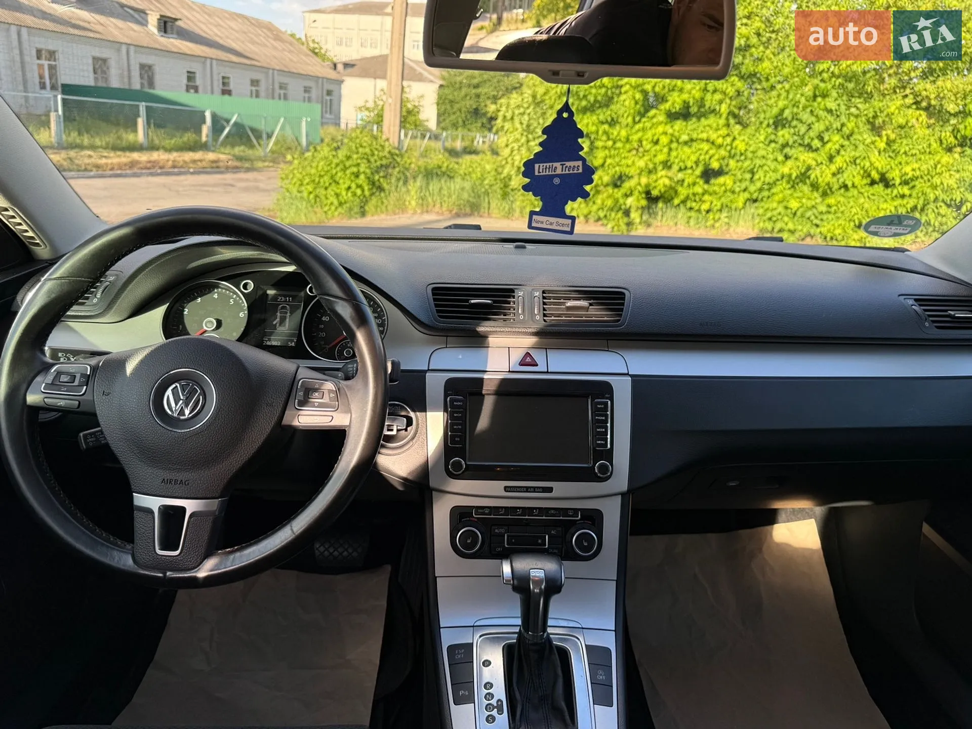 2010 Volkswagen Passat - мініатюра 18