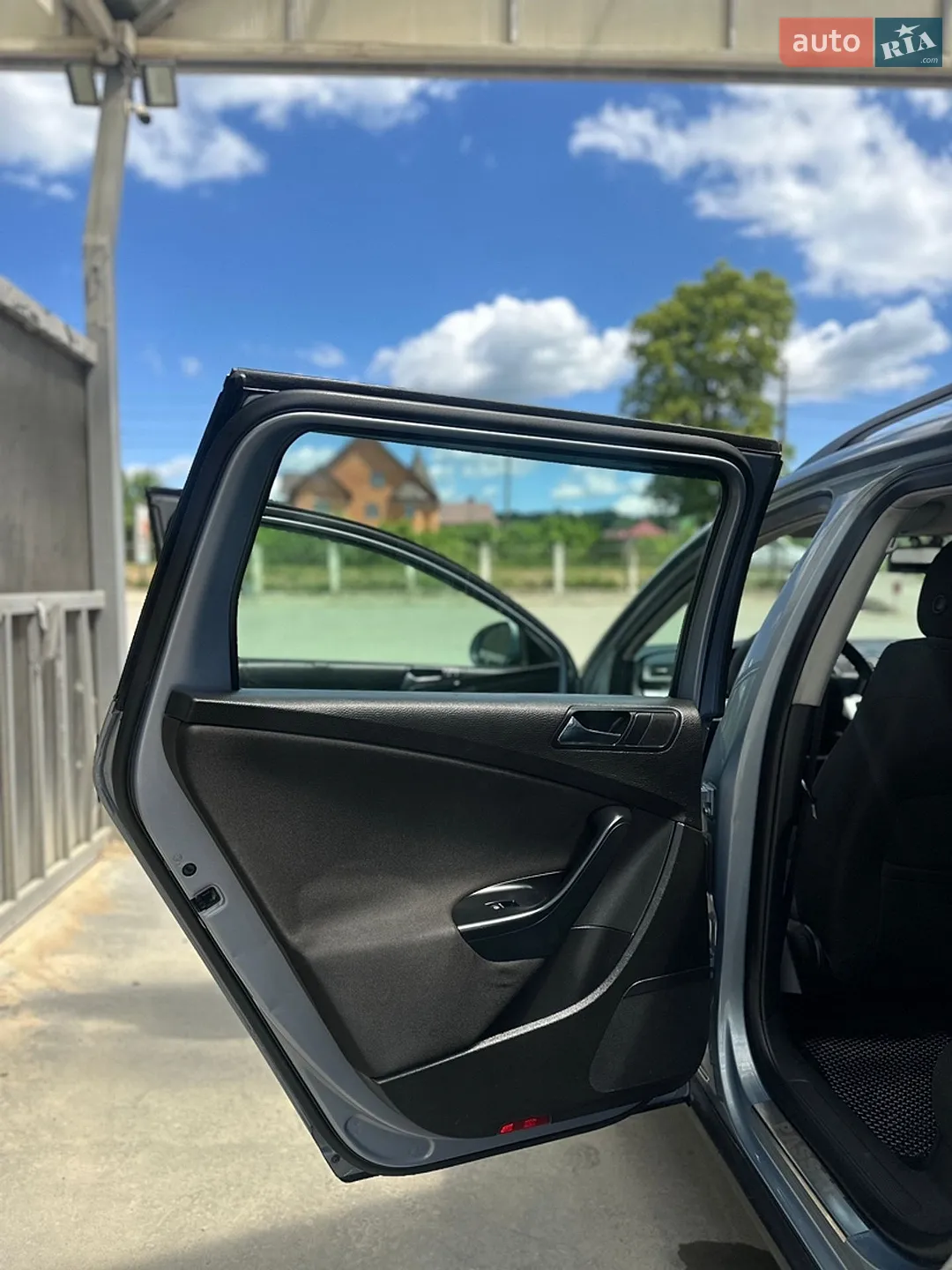 2010 Volkswagen Passat - мініатюра 28