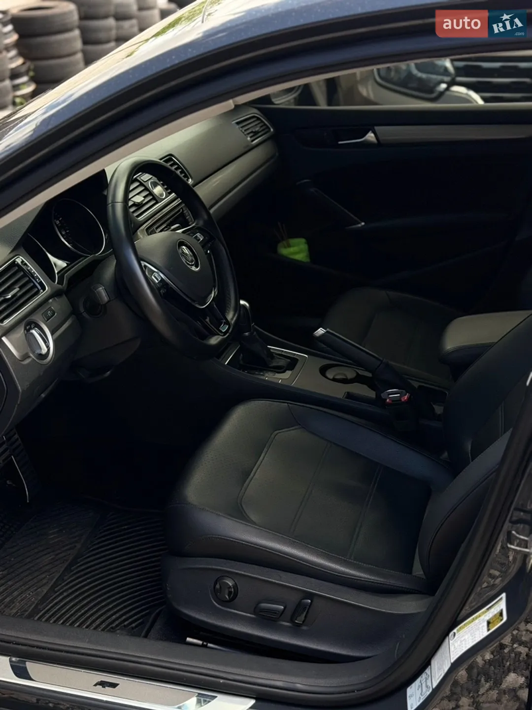 2016 Volkswagen Passat - мініатюра 4