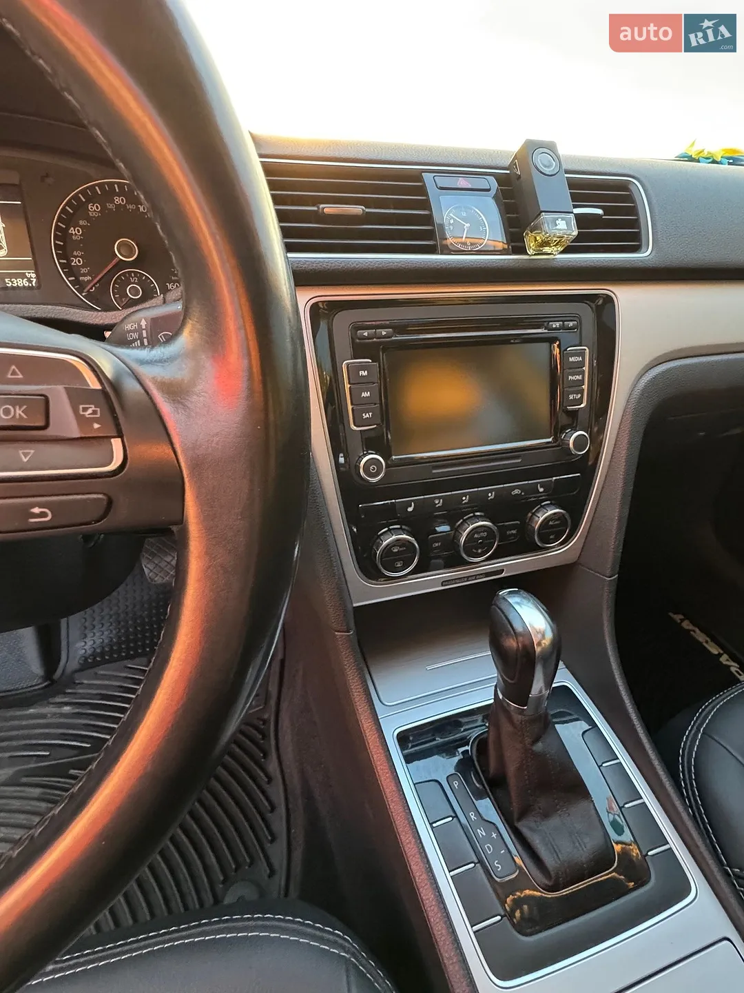 2012 Volkswagen Passat - мініатюра 15