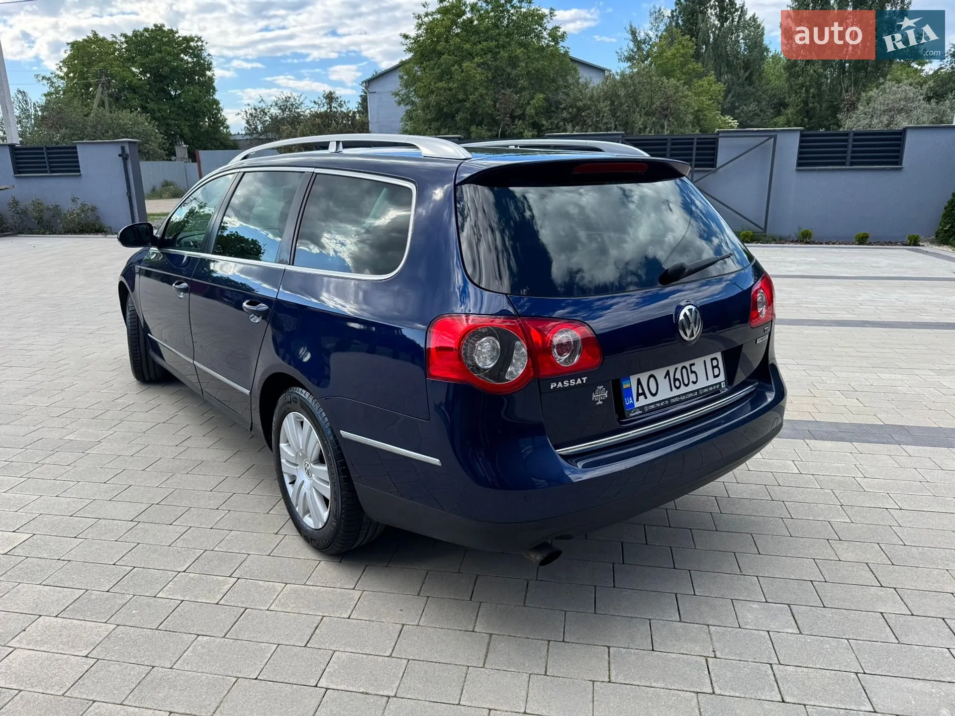 2010 Volkswagen Passat - мініатюра 10