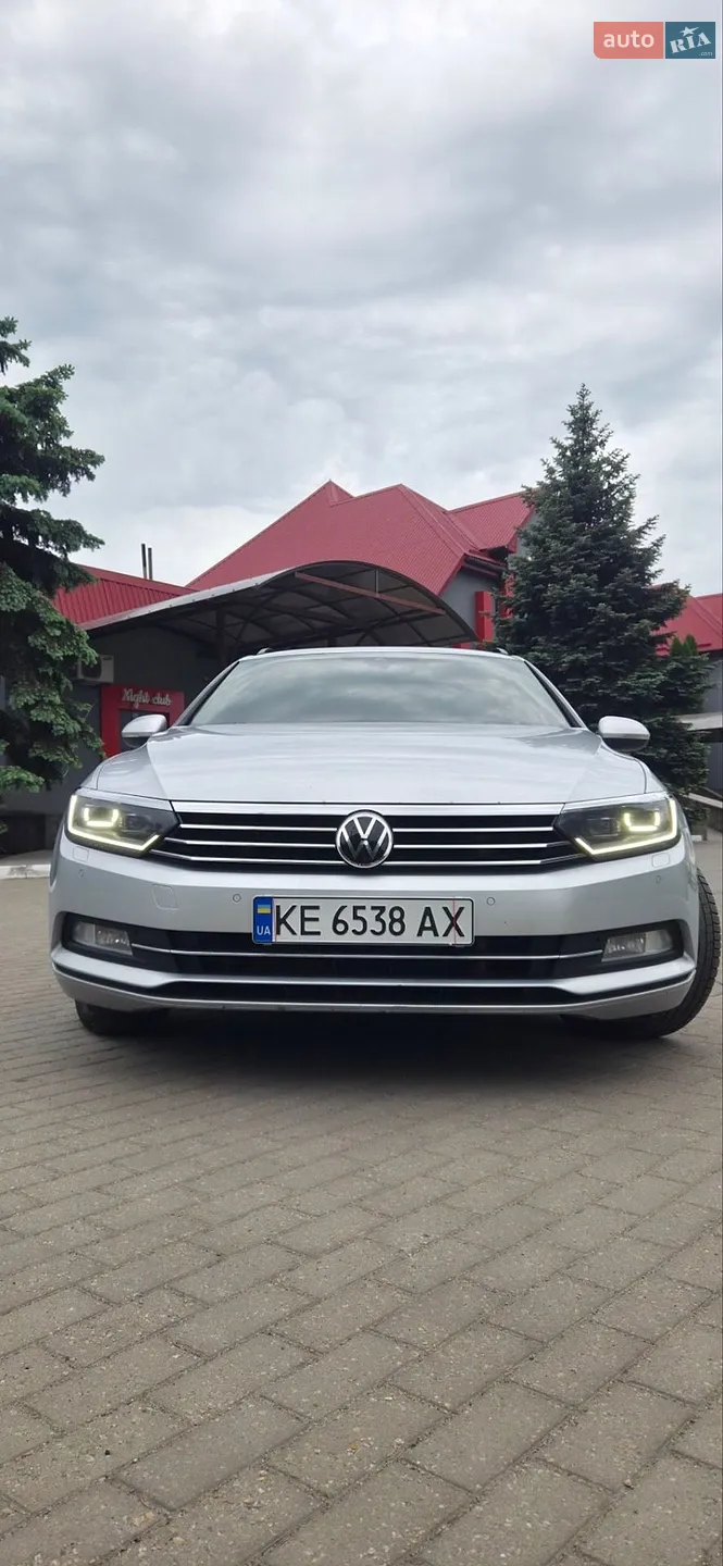 2016 Volkswagen Passat - мініатюра 2