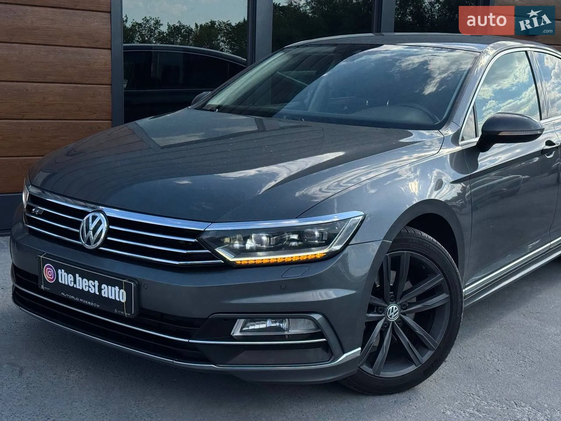 2016 Volkswagen Passat - мініатюра 2