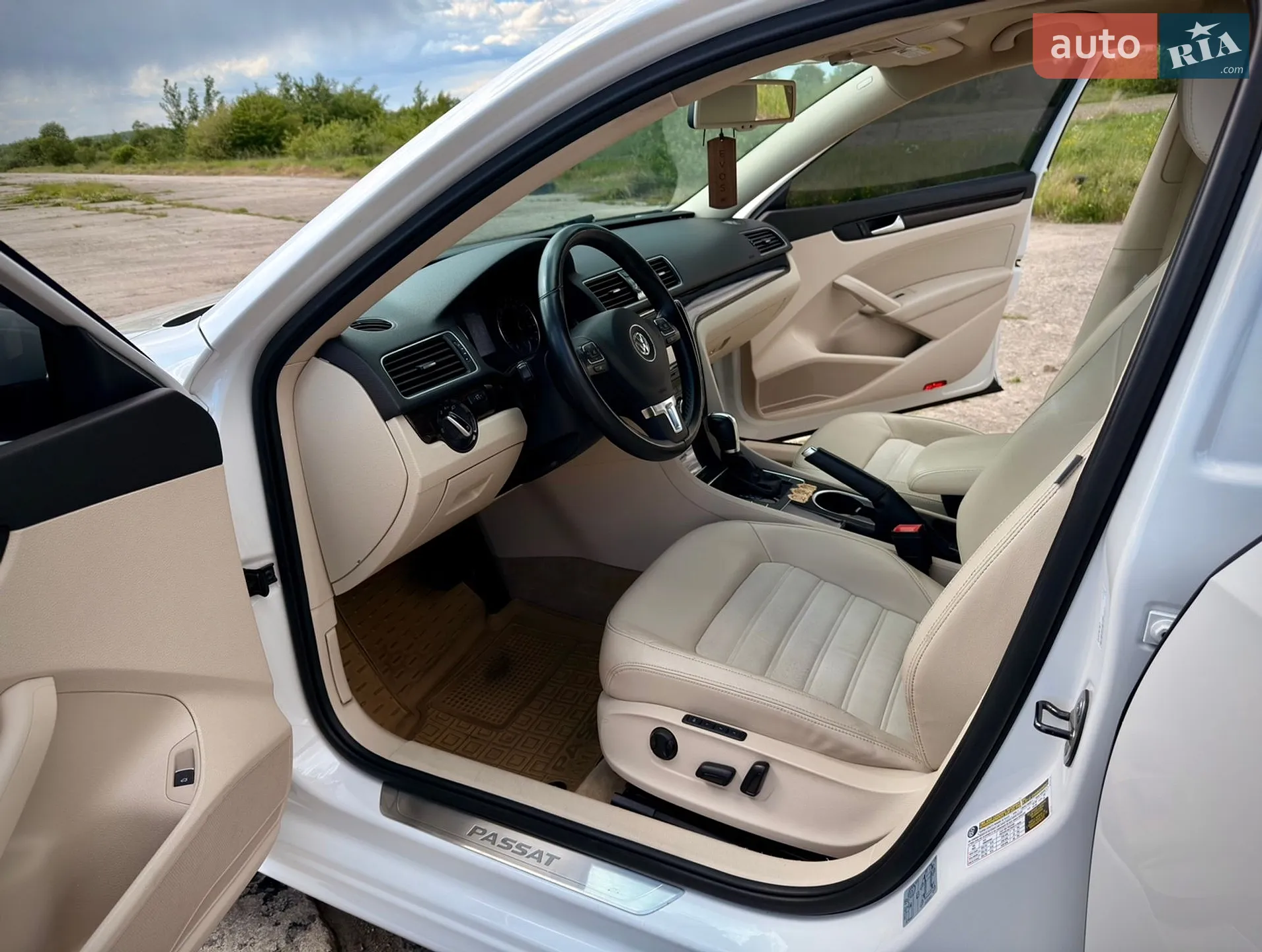 2014 Volkswagen Passat - мініатюра 12