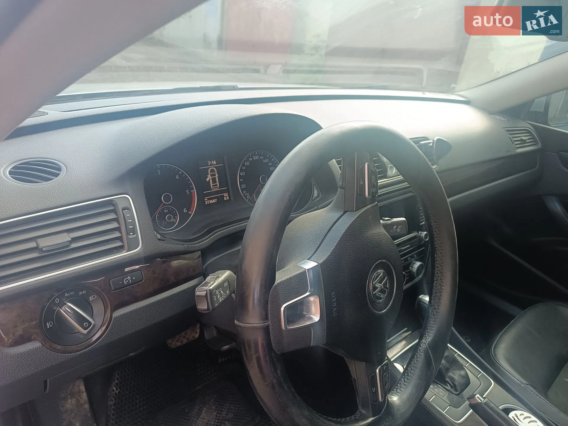 2013 Volkswagen Passat - мініатюра 9