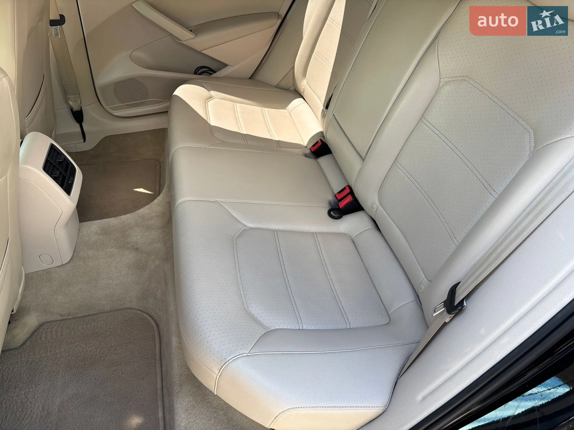 2013 Volkswagen Passat - мініатюра 37