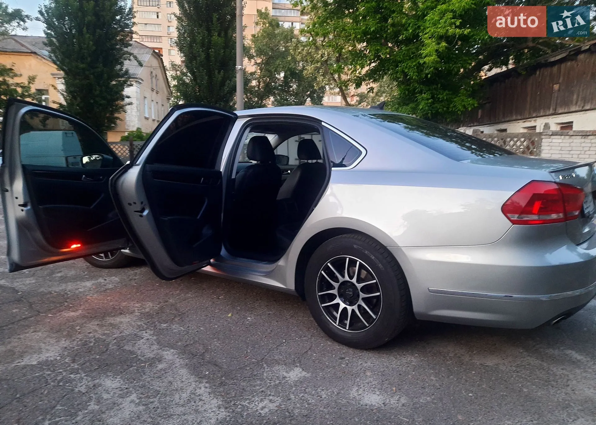2013 Volkswagen Passat - мініатюра 16