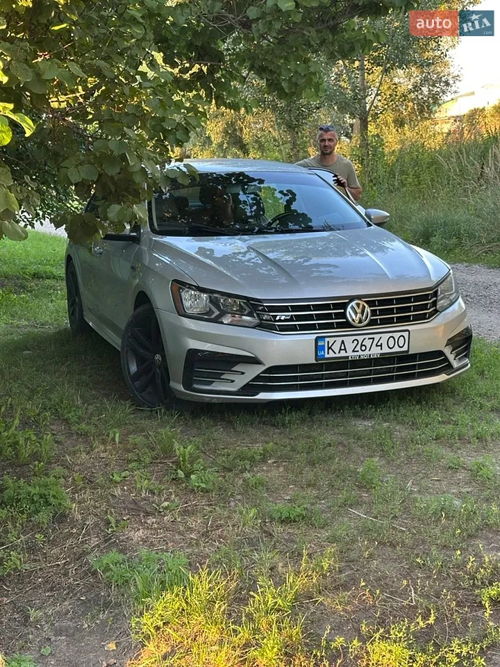 2019 Volkswagen Passat - мініатюра 16