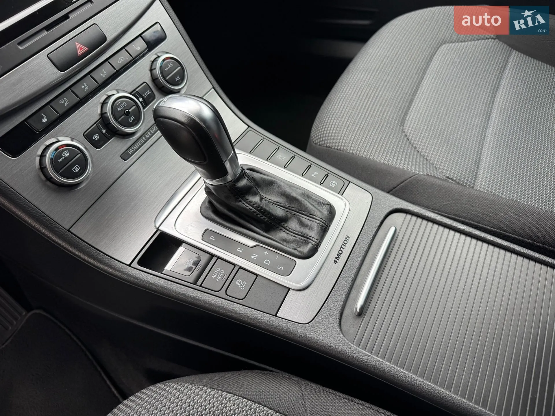 2014 Volkswagen Passat - мініатюра 40