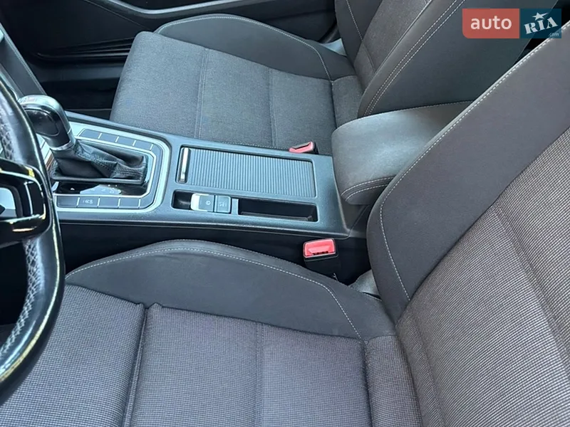 Volkswagen Passat 2016 VIN WVWZZZ3CZGE151511 фото оголошення 13 з 54