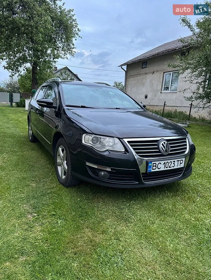 2010 Volkswagen Passat - мініатюра 19