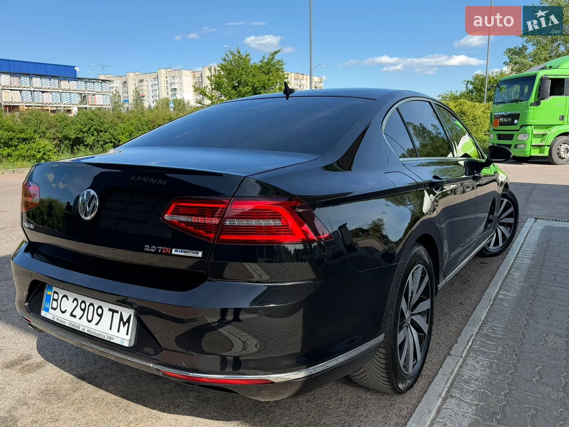 2016 Volkswagen Passat - мініатюра 16