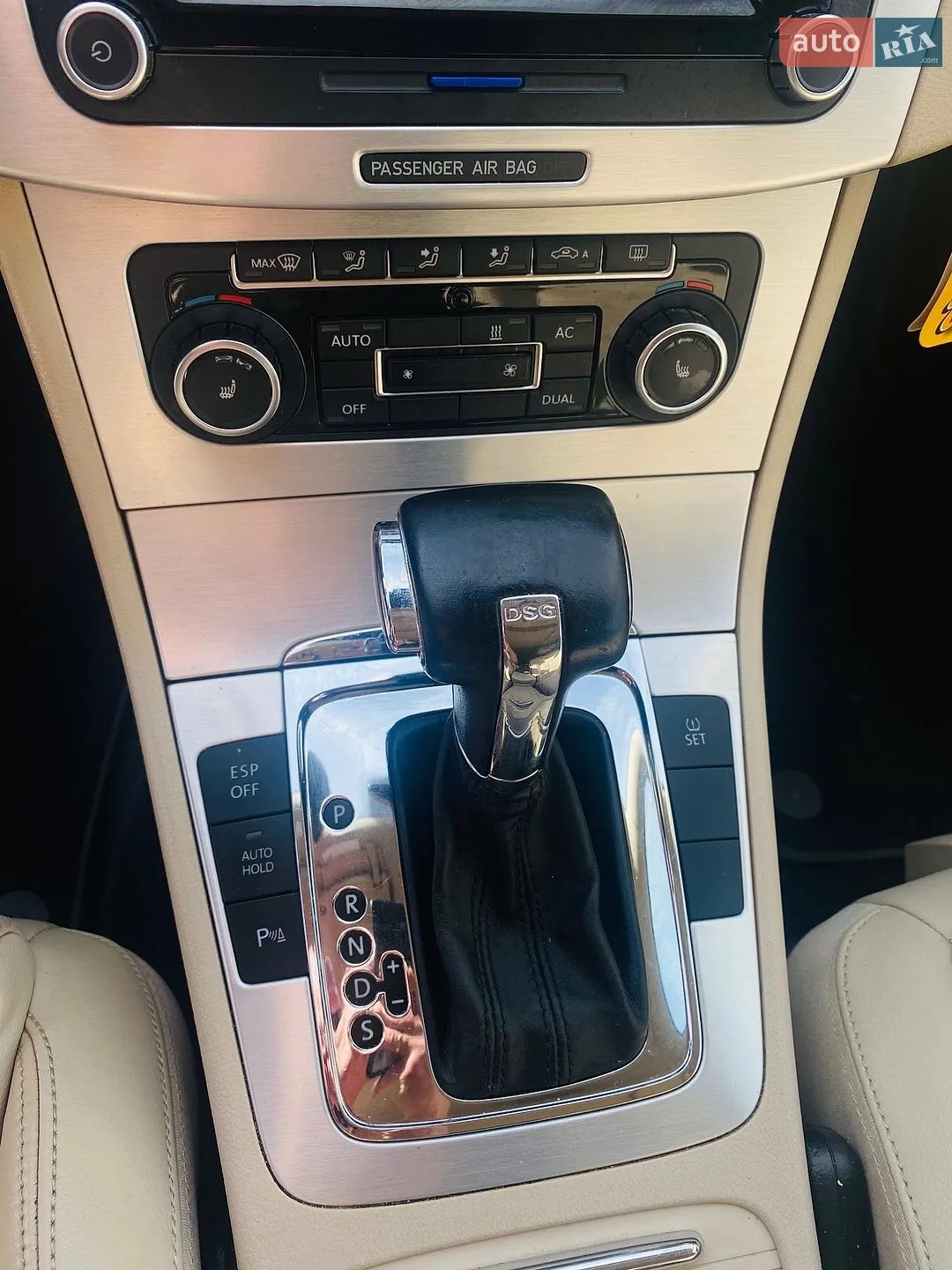 2010 Volkswagen Passat - мініатюра 25