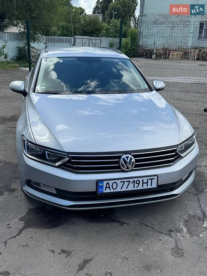 2019 Volkswagen Passat - мініатюра 16