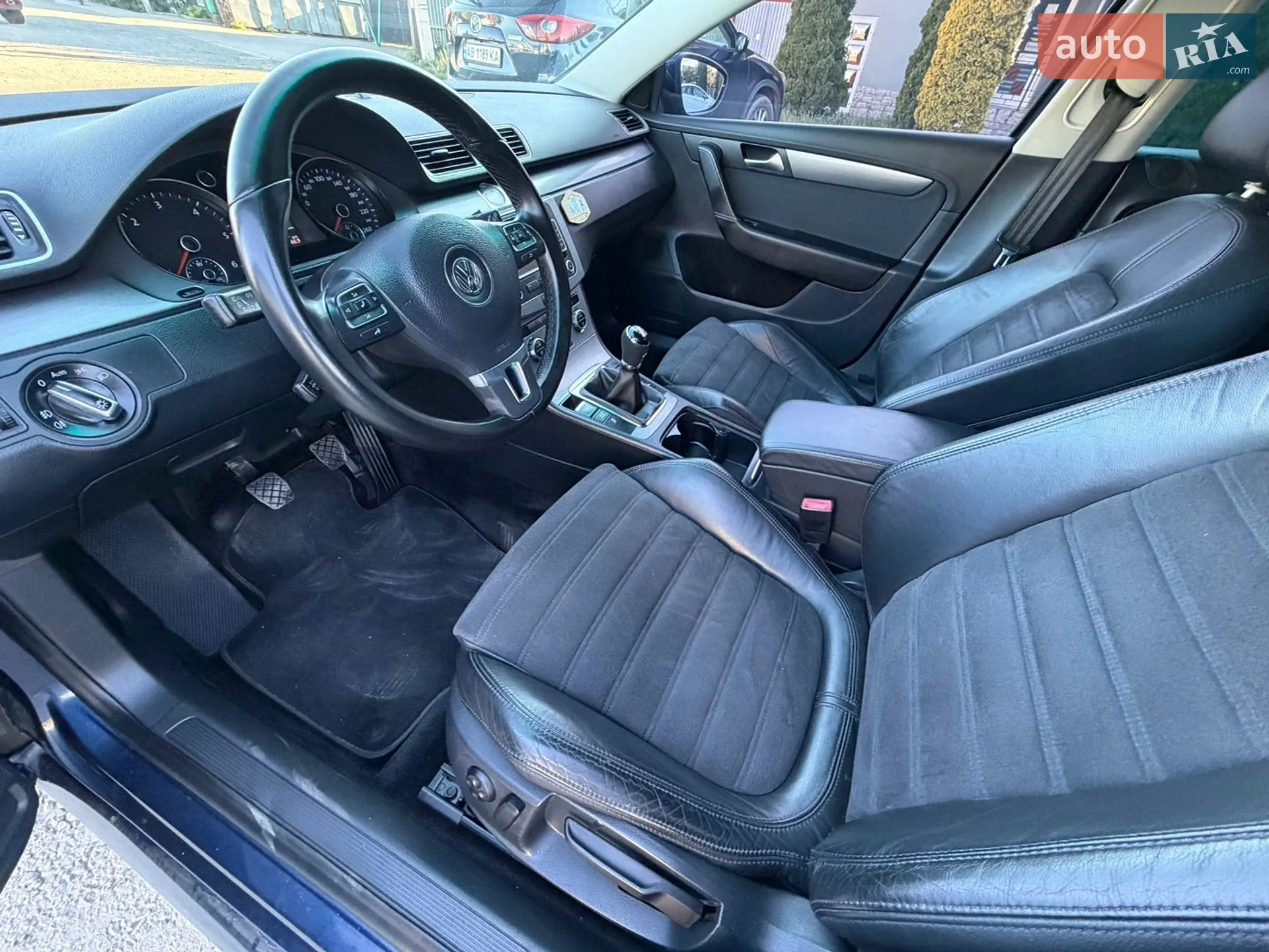 2013 Volkswagen Passat - мініатюра 24
