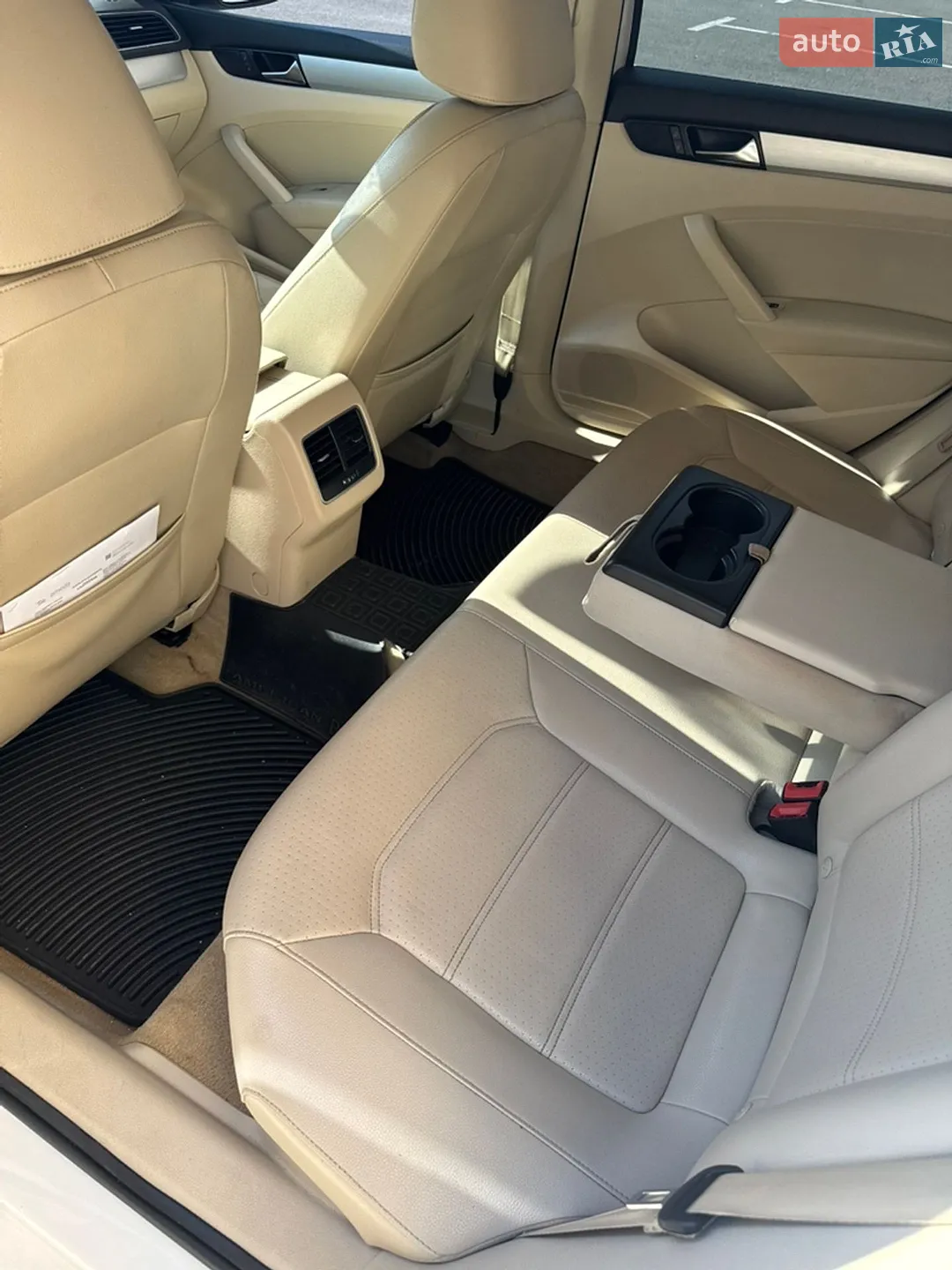 2012 Volkswagen Passat - мініатюра 22