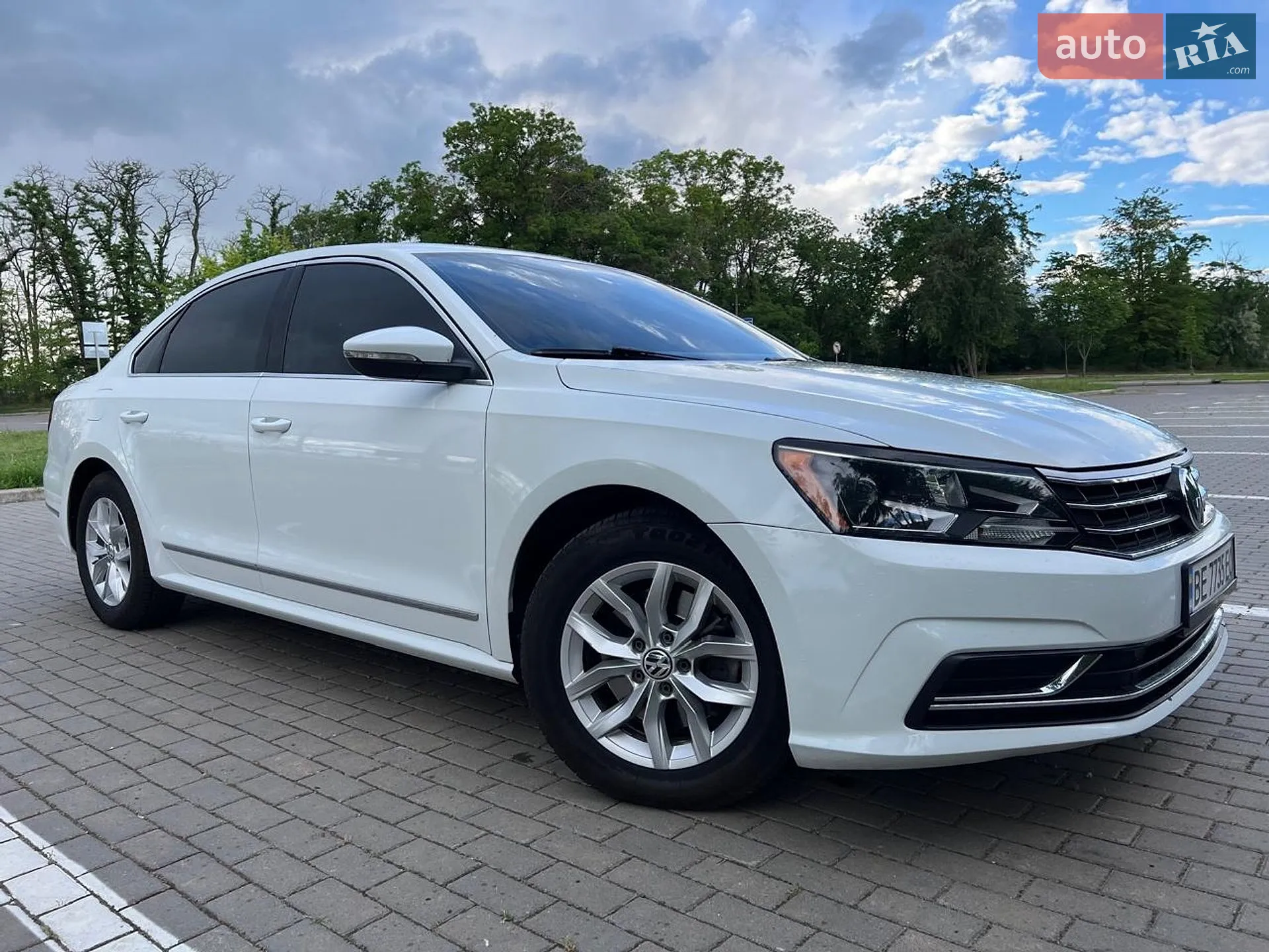 2016 Volkswagen Passat - мініатюра 9