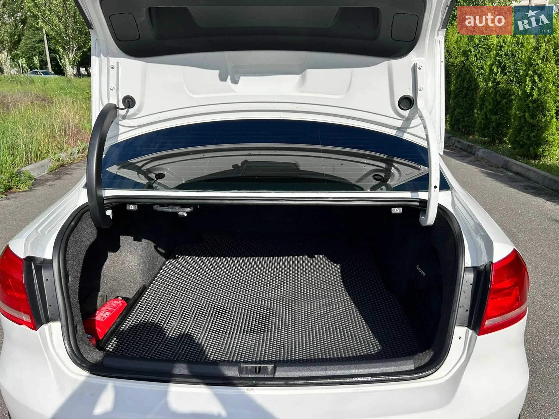 2012 Volkswagen Passat - мініатюра 9