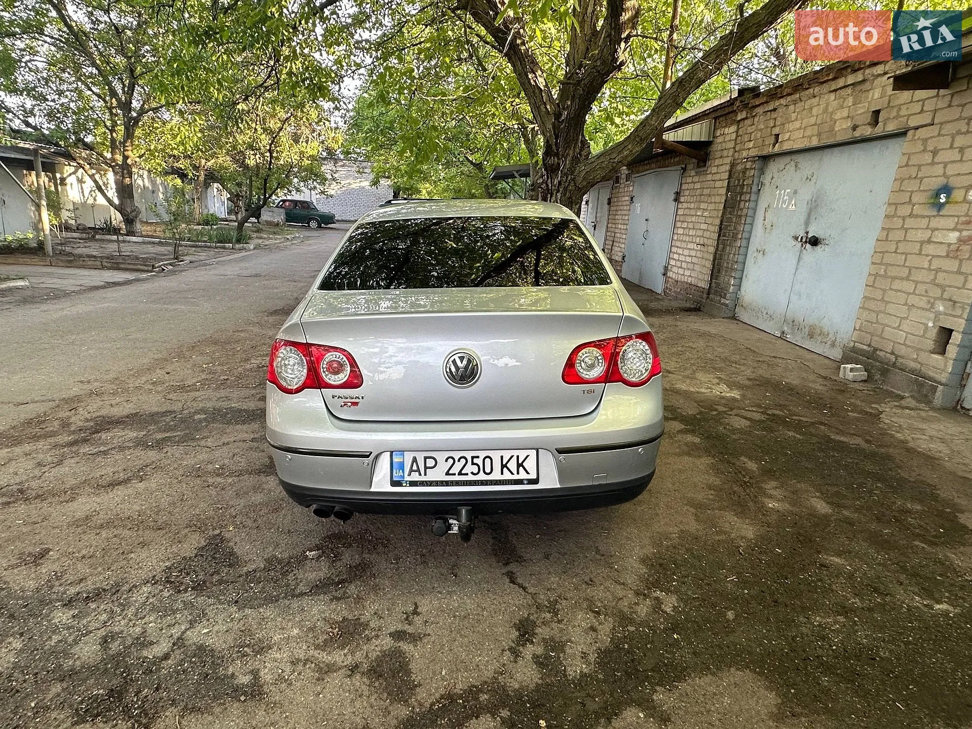 2010 Volkswagen Passat - мініатюра 3