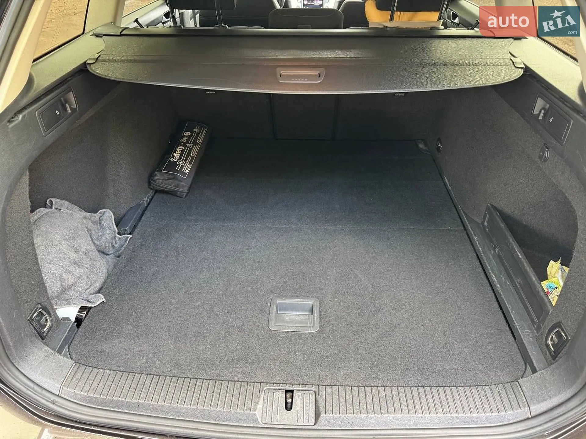 2016 Volkswagen Passat - мініатюра 64