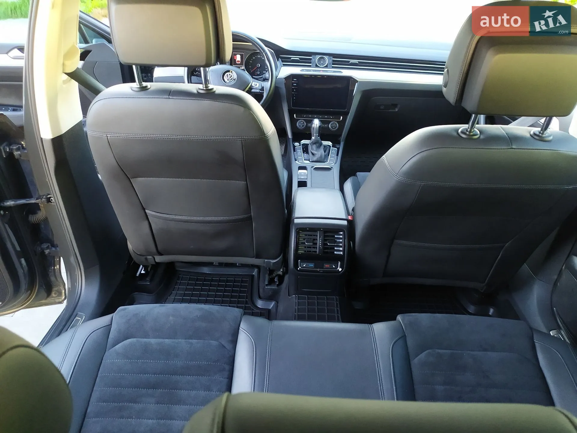 2019 Volkswagen Passat - мініатюра 18