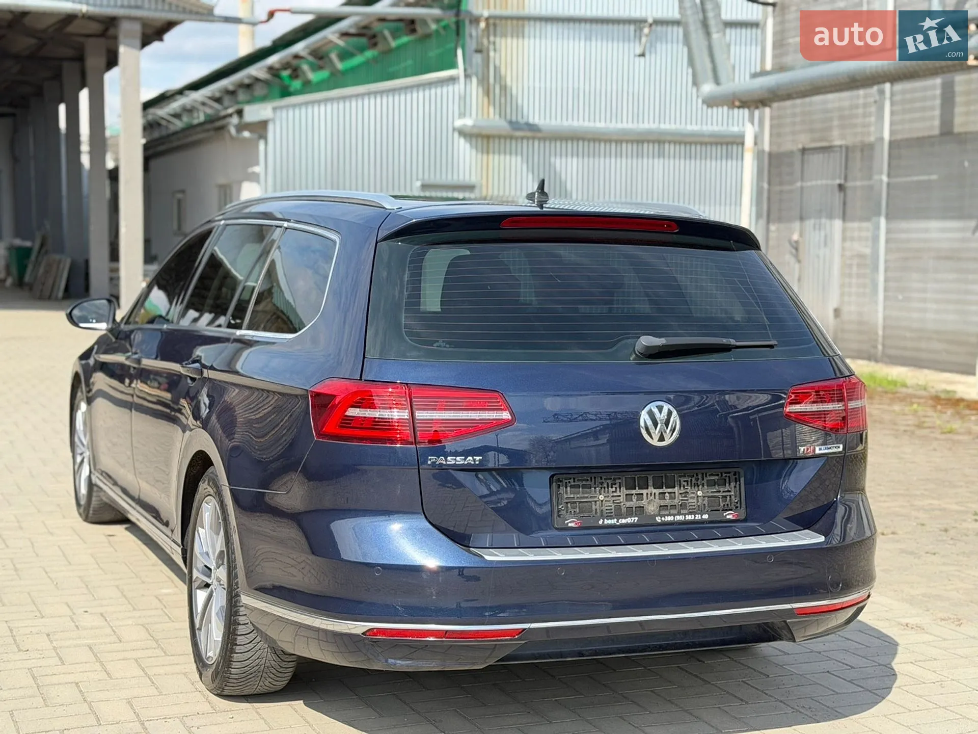 2015 Volkswagen Passat - мініатюра 10