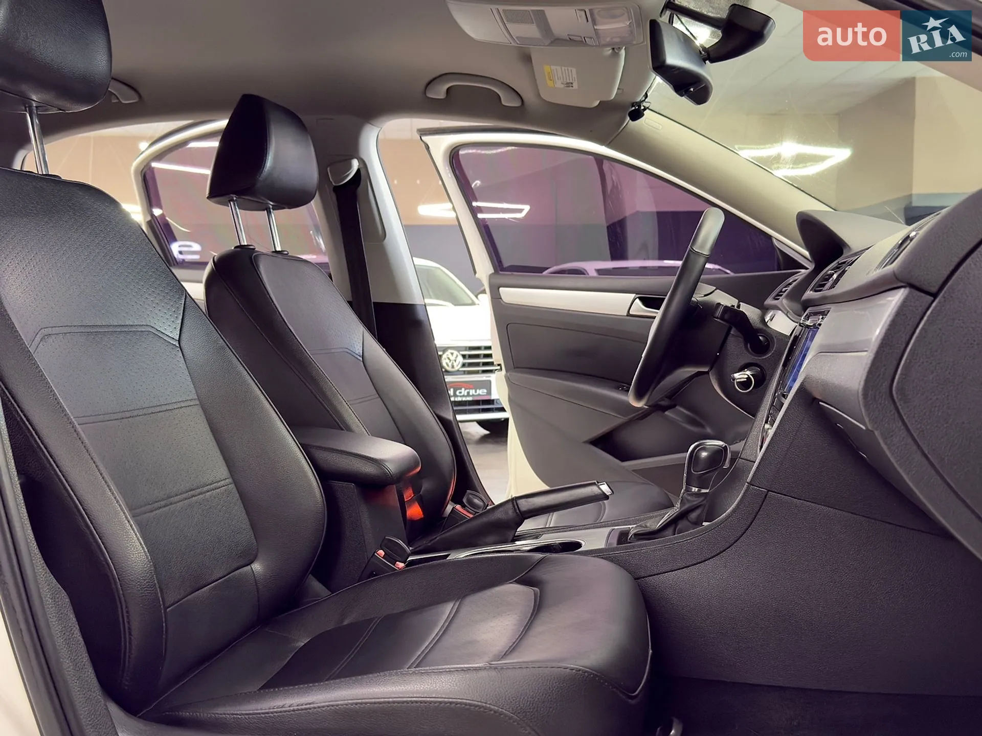 2013 Volkswagen Passat - мініатюра 15