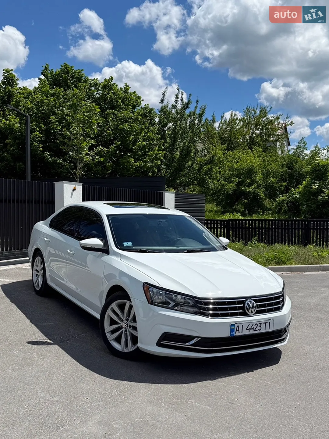 2018 Volkswagen Passat - фото 1
