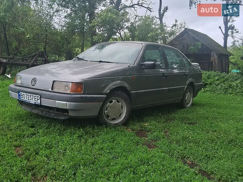 Volkswagen Passat 1992