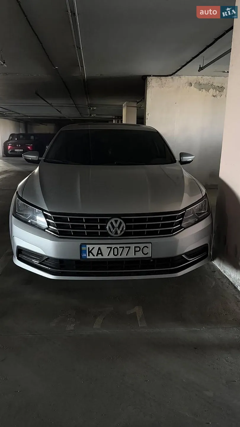 2017 Volkswagen Passat - фото 1
