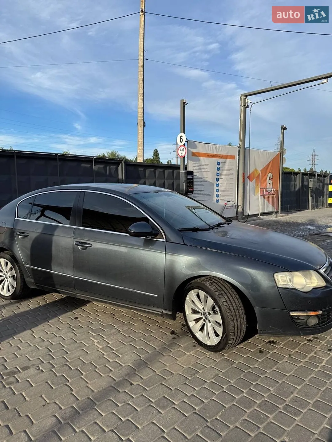 2010 Volkswagen Passat - мініатюра 9