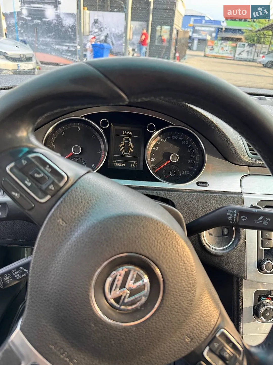 2010 Volkswagen Passat - мініатюра 17