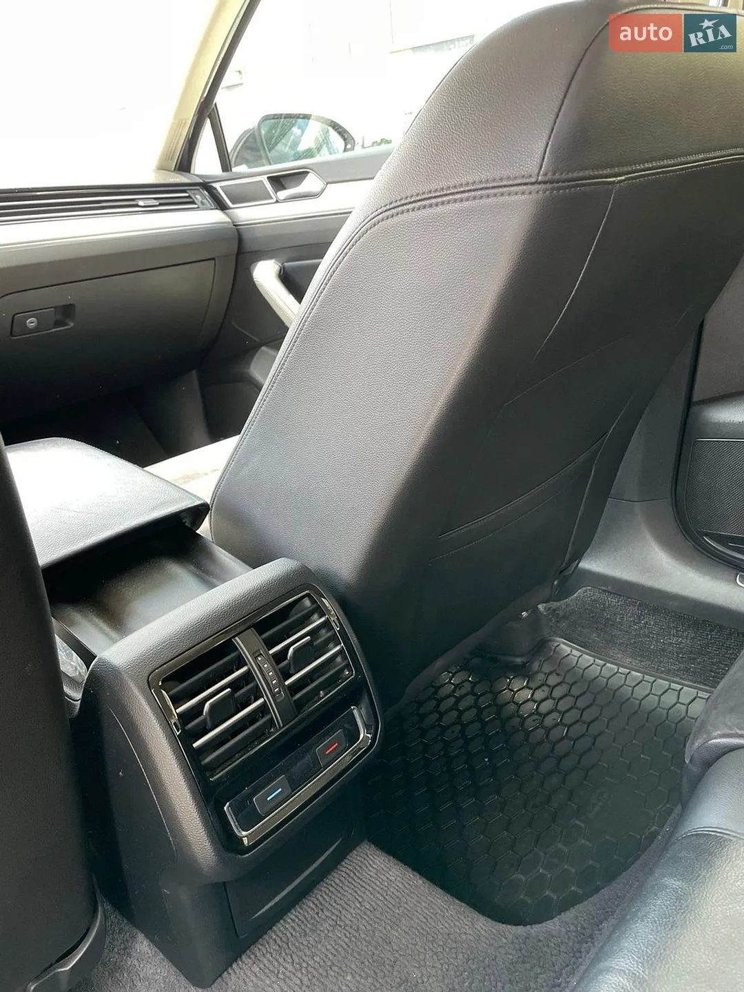 2017 Volkswagen Passat - мініатюра 3