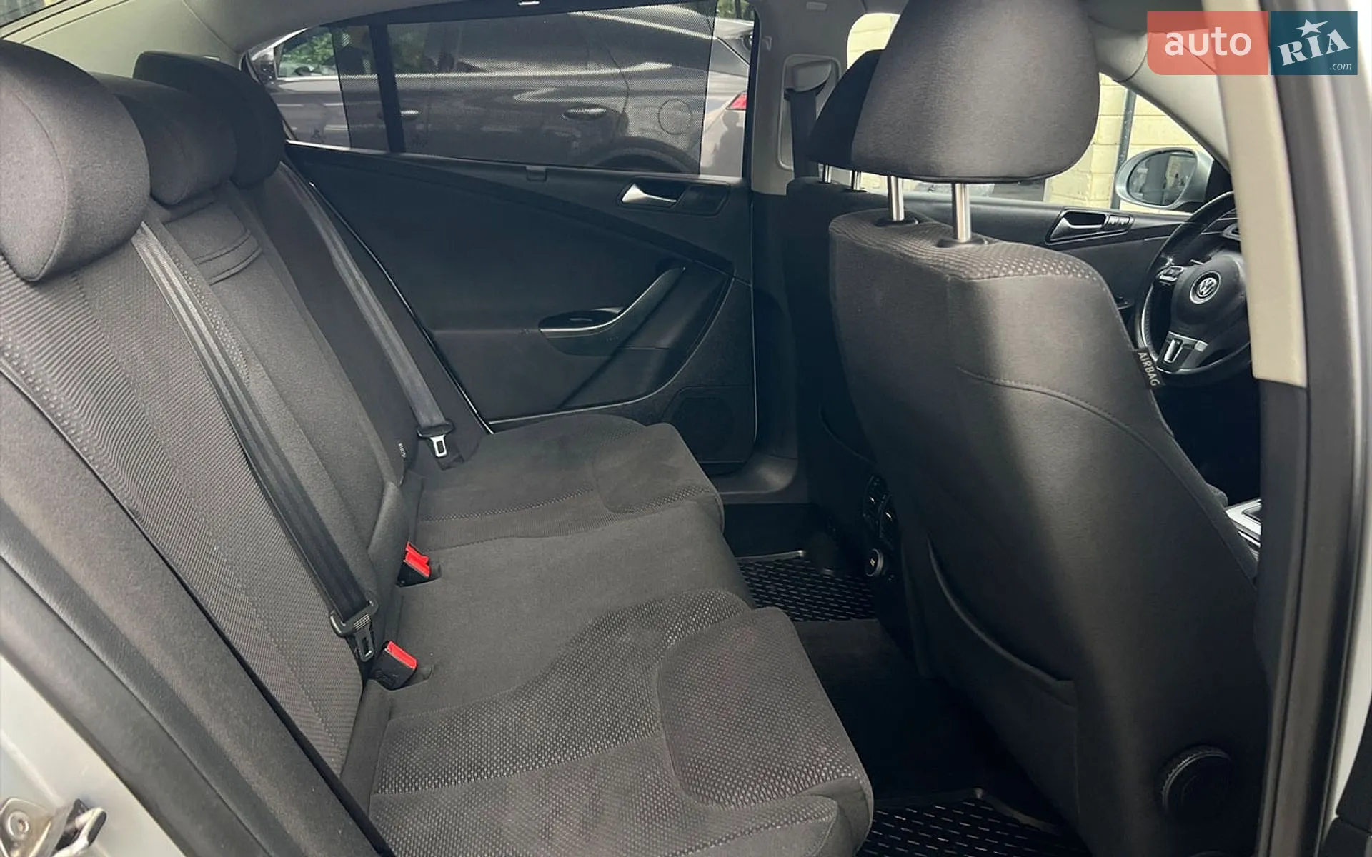 2010 Volkswagen Passat - мініатюра 20