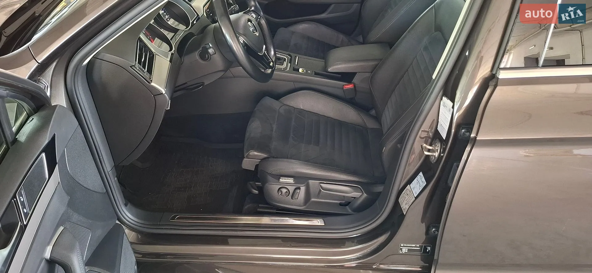 2017 Volkswagen Passat - мініатюра 9